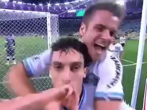 Galatasarayın Yeni Transferi Alex Telles SesliCagla da