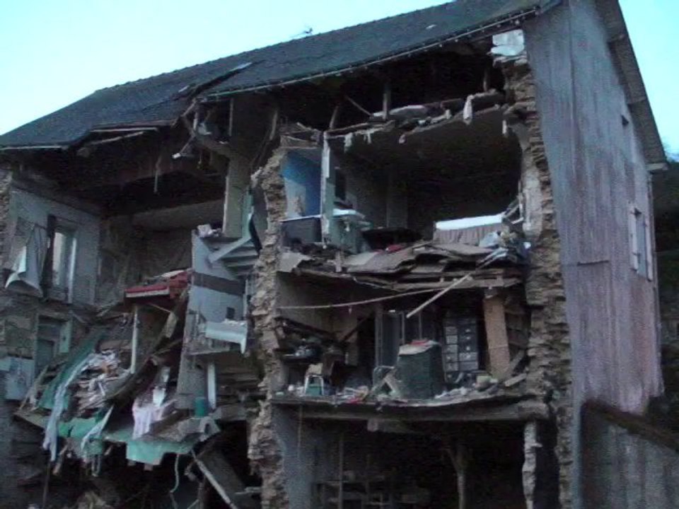 tempête. Une maison s'effondre dans l'Isole 2/3