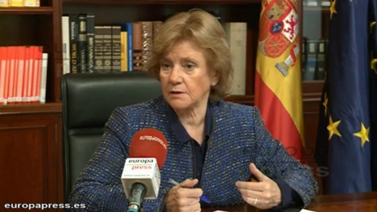Becerril:"Sin cooperación continuarán colas en Melilla'"