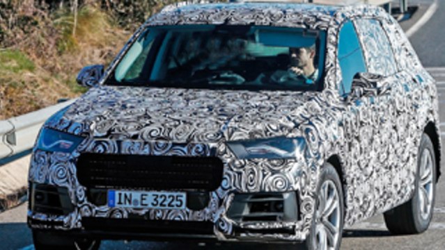 New Audi Q7 Spy Shots Surfaced: Less Camouflages Revealed Hexagonal Grille
