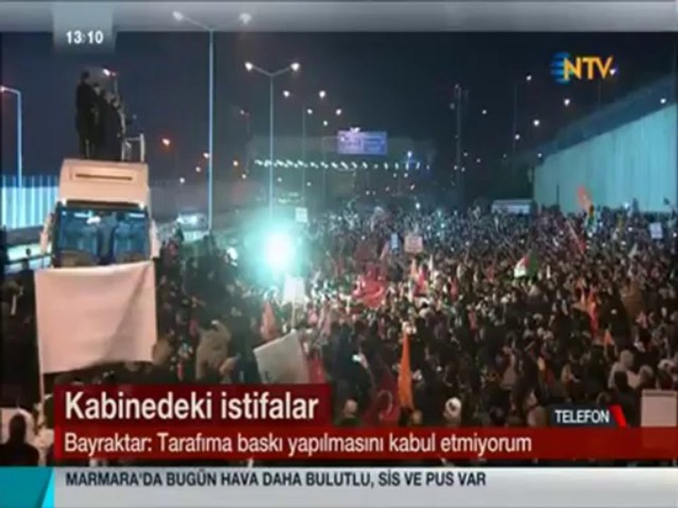 Bakan Erdoğan Bayraktar'dan Şok Açıklama:  "Başbakan istifa etmeli!"