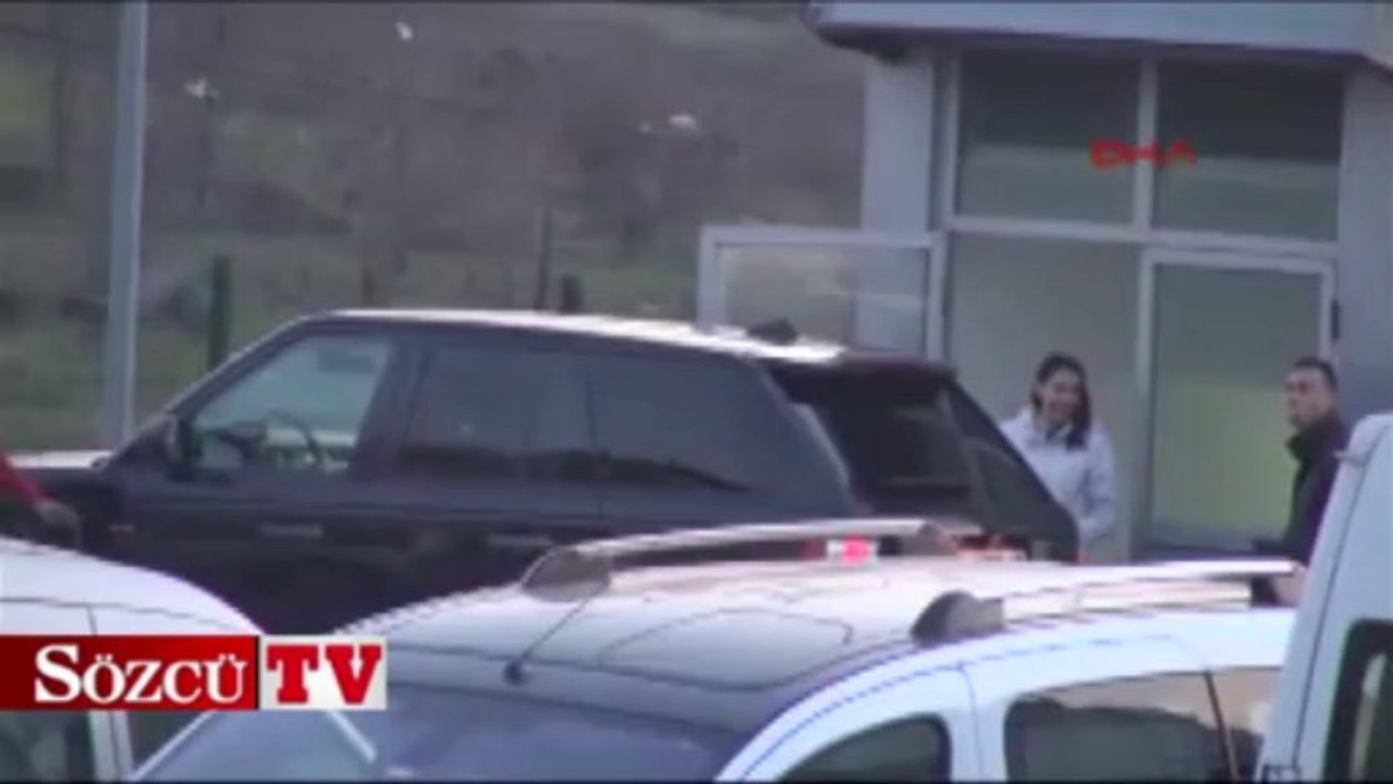 Ebru Gündeş Cezaevinde!