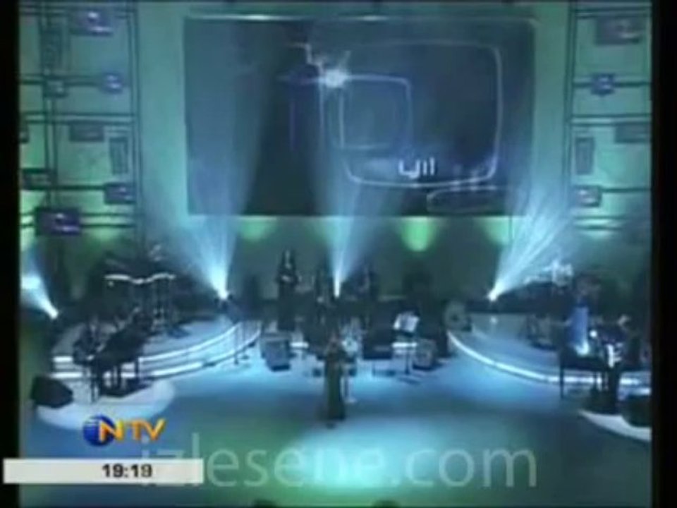 SEZEN AKSU ve ZEKİ MÜREN - SORMA