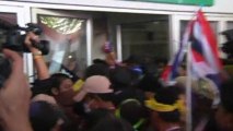 Thai protesters stadium storm bid