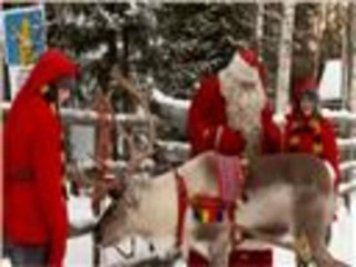 احتفالات مبتكرة بعيد الميلاد بأنحاء العالم