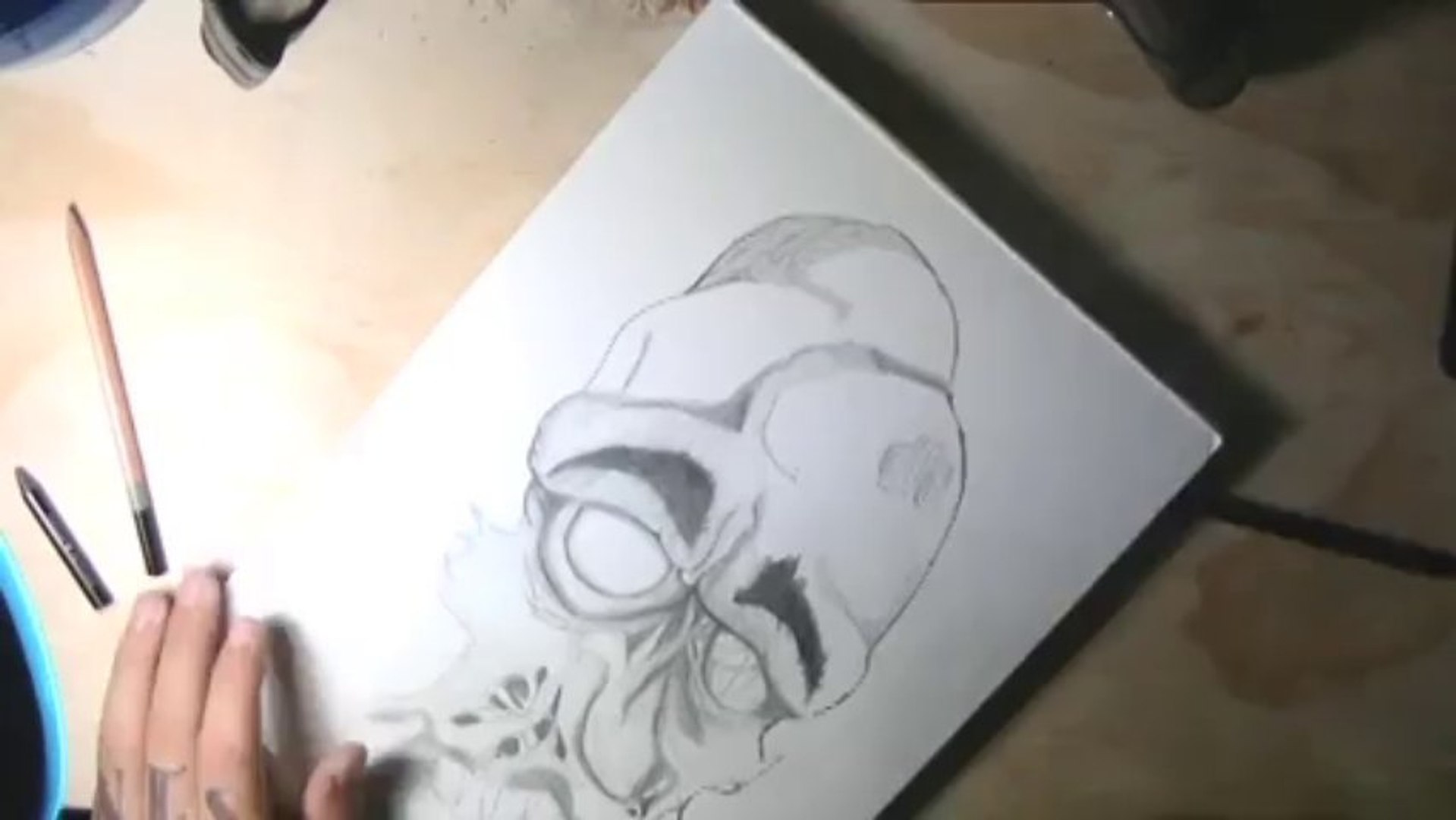How to Draw a Zombie Face, Bluddy Pencil Style