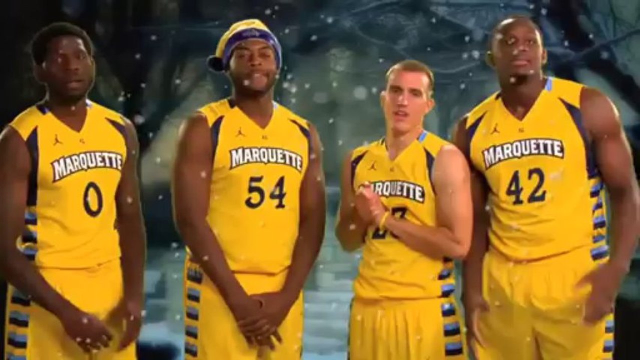 Chant de NOEL en mode Basket-ball!!! Trop marrant!