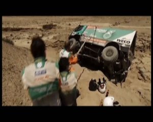 Revivez le Dakar 2013 à bord d'un camion de 900 ch