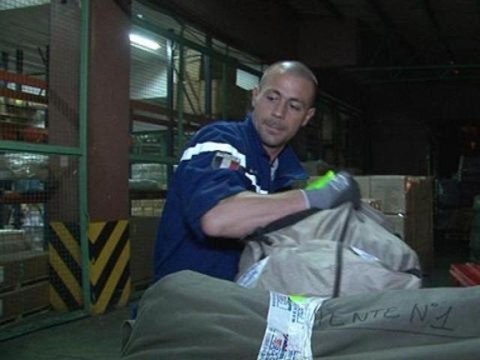 Coup de pouce BFMTV: Corps mondial de secours au chevet des sinistrés du monde - 26/12