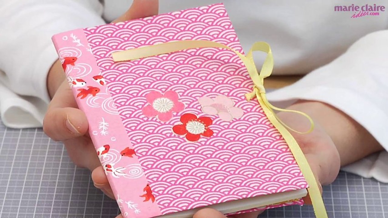Décorer un carnet avec du papier japonais