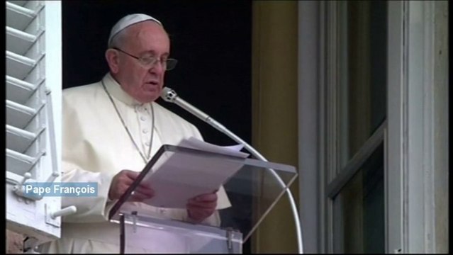 Le Pape dénonce les violences contre les chrétiens