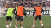 Liverpool - Rodgers et Lucas Leiva encensent Suarez