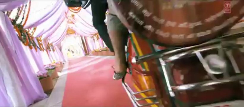 Bittoo Sabki Lega - Bittoo Boss - Mika Singh, Pulkit Samrat - YouTube