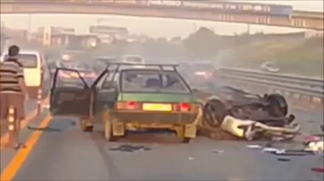 Omg... serious accident... check the driver
