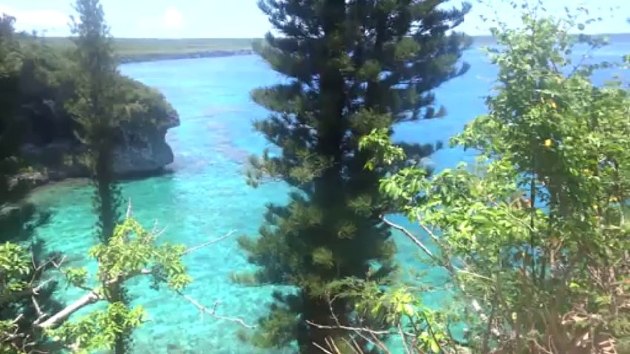 Nouvelle Caledonie: Lifou et sa Barrière de Corail.