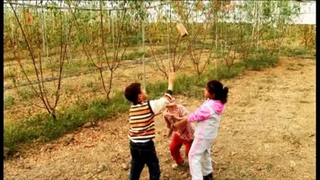 Silver - Ayağına Giymiş Kara Yemeni