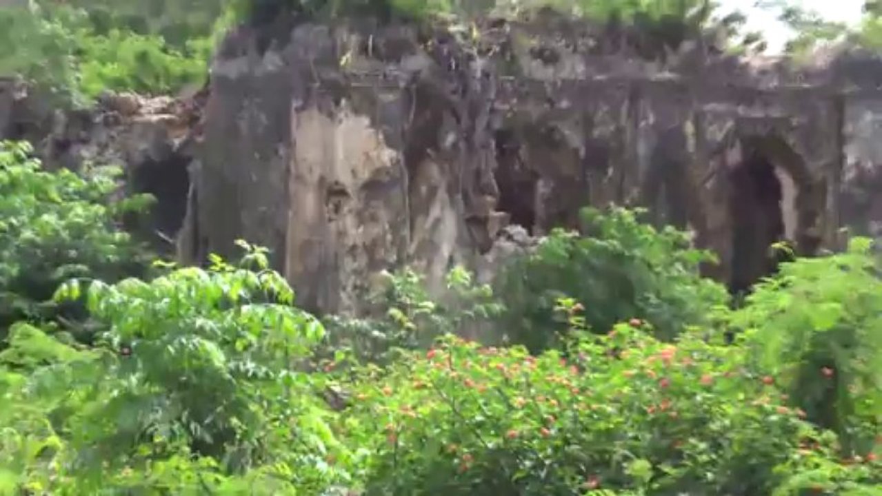 Nouvelle Caledonie: Ruine de la prison des communards.