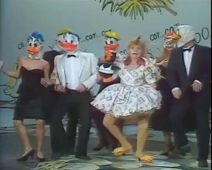 -Annie Cordy- "" Cot cot- Coin coin ''