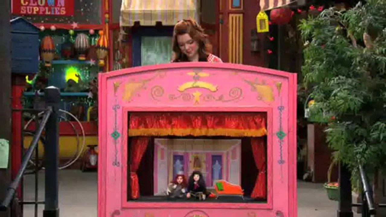 Les Sorciers de Waverly Place 4X19 Alex Marionnettiste