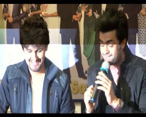 Manish Paul mimics Hrithik Salman Aamir