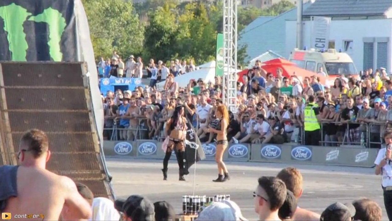 Ken Block - Gymkhana 2011 Vienna