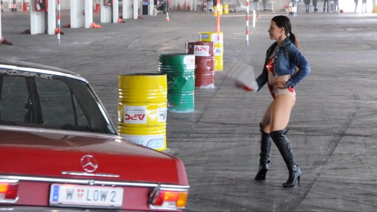 AMTS Budapest 2013 - Gymkhana Drift-Show und Lowrider Action