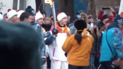 Olimpiyat meşalesi inatçı çıktı
