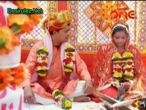 Aakhir Bahu Bhi Toh Beti Hi Hai & Niyati 27th December 2013 pt1