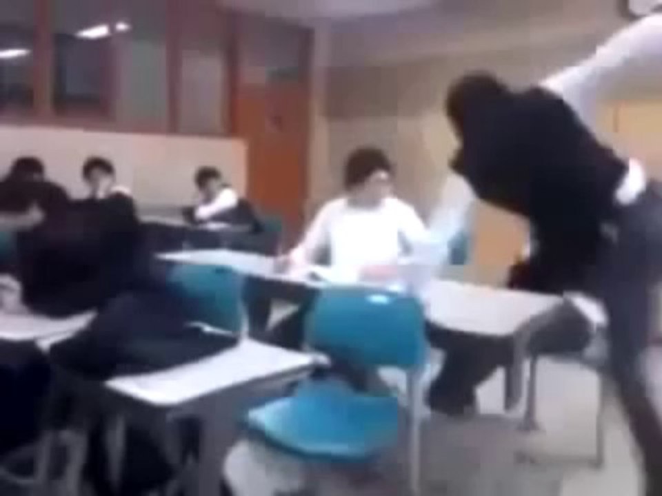 Lisede Eşşek Şakası GüLmek Garanti