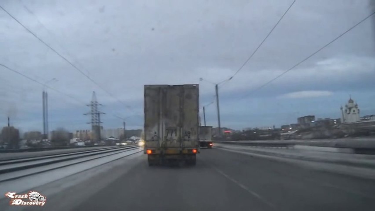 Russian Road Rage and Car Crashes compilation - 2013