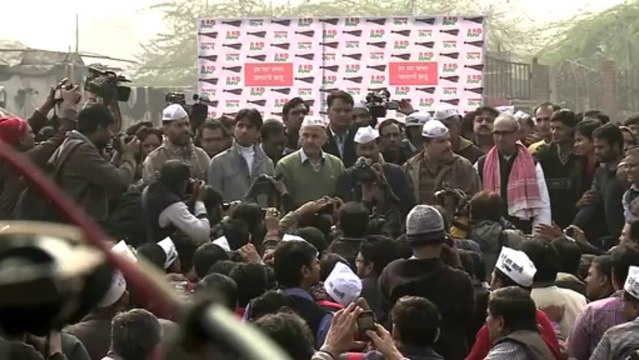 Anna congratulates Kejriwal, expressed inability to attend
