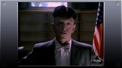 MÖTLEY CRÜE - Smokin' In the Boys Room