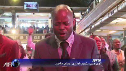 "معجزات" الانجيليين المعالجين تبث على التلفزيون في نيجيريا