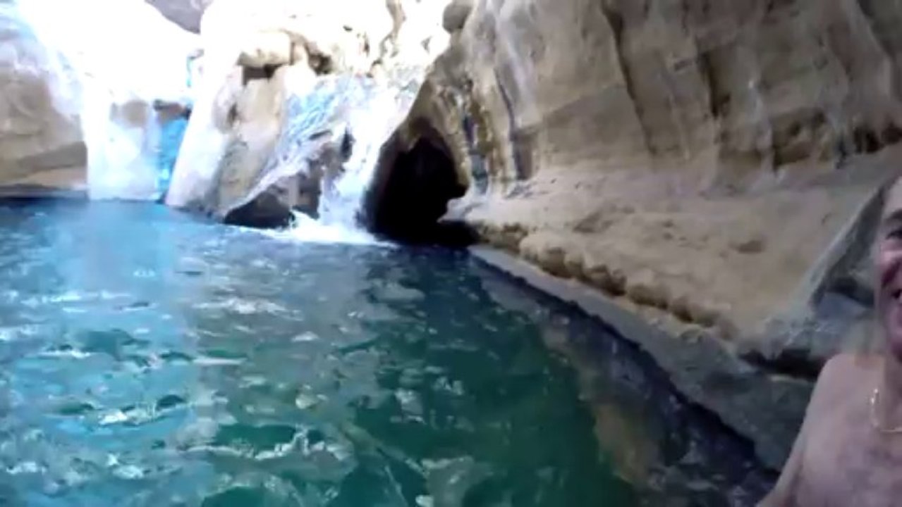 Baignade à Wadi Shab - Sultanat d'Oman