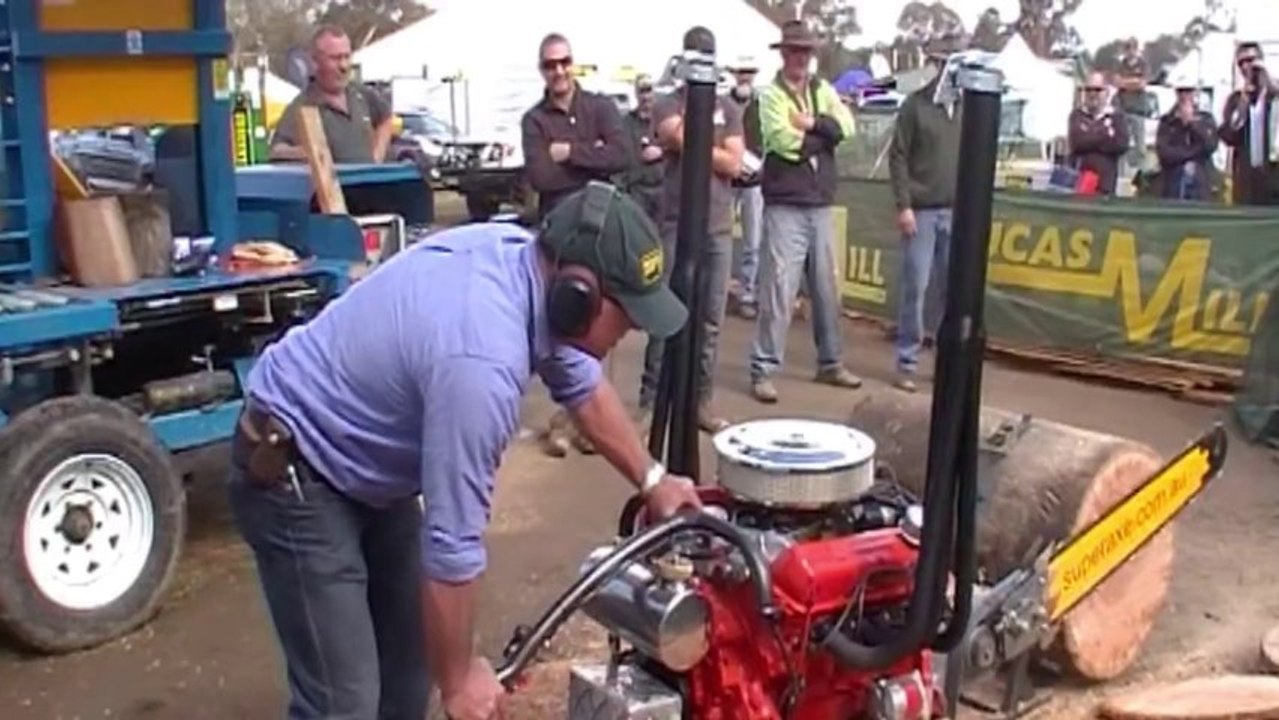 Une tronçonneuse avec un super moteur V8