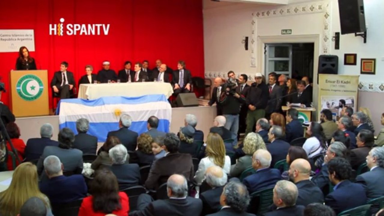 Tierra de plata, pueblo de oro - Las actividades políticas y de los medios de comunicación