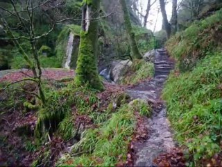 LE HUELGOAT la rivière d'Argent le  Gouffre ses cascades la grande crue de Noel 2013
