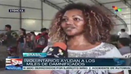 Voluntarios departieron con damnificados durante la Noche Buena, en Br