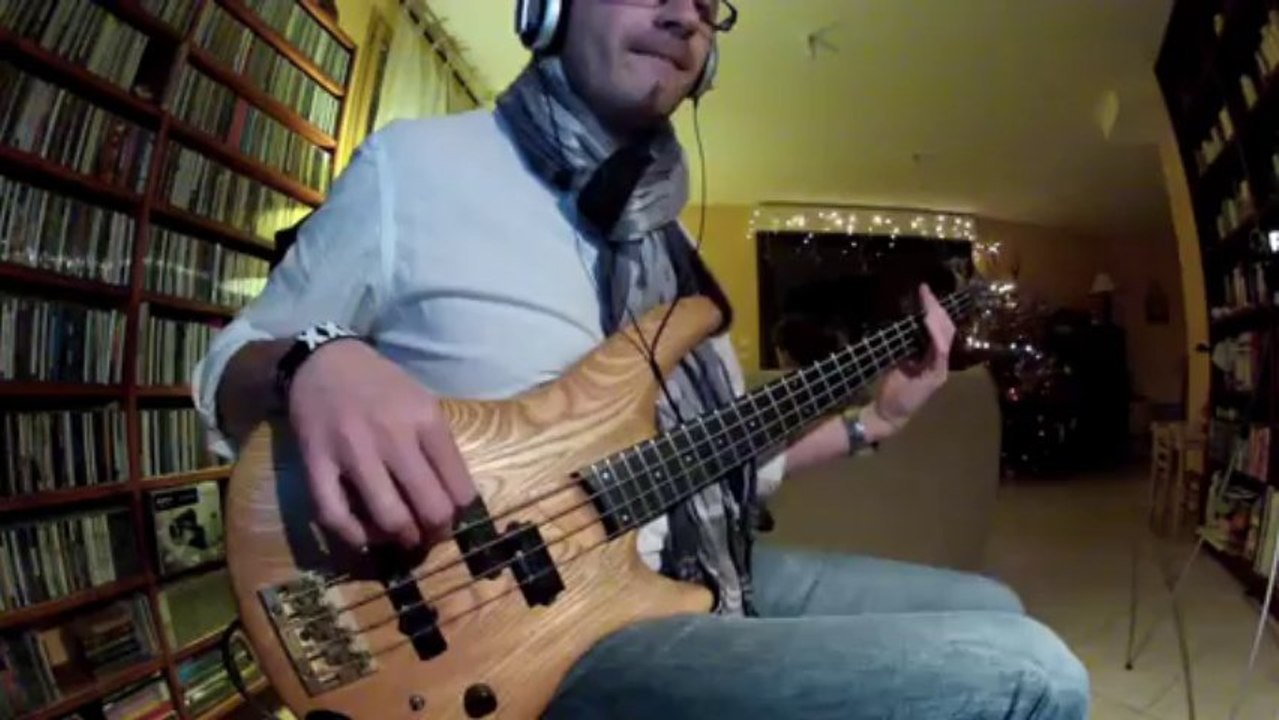 "Devil" Electro Deluxe (bass cover)