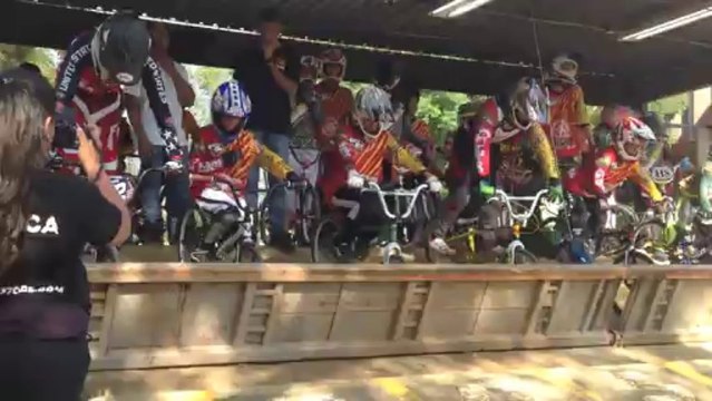 Clinica de BMX con Maris Stromberg x CJ Bikes 2013 2