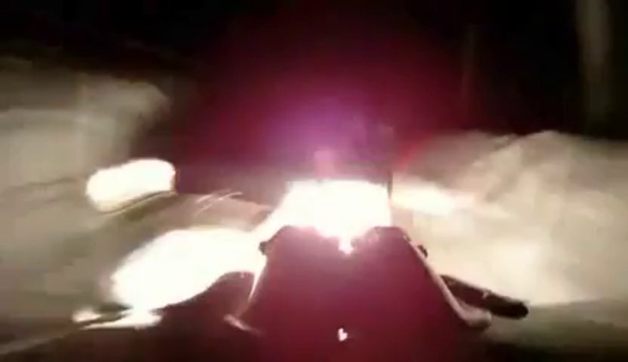 Ice Rally training - Amazing Crash : face to face with another car!