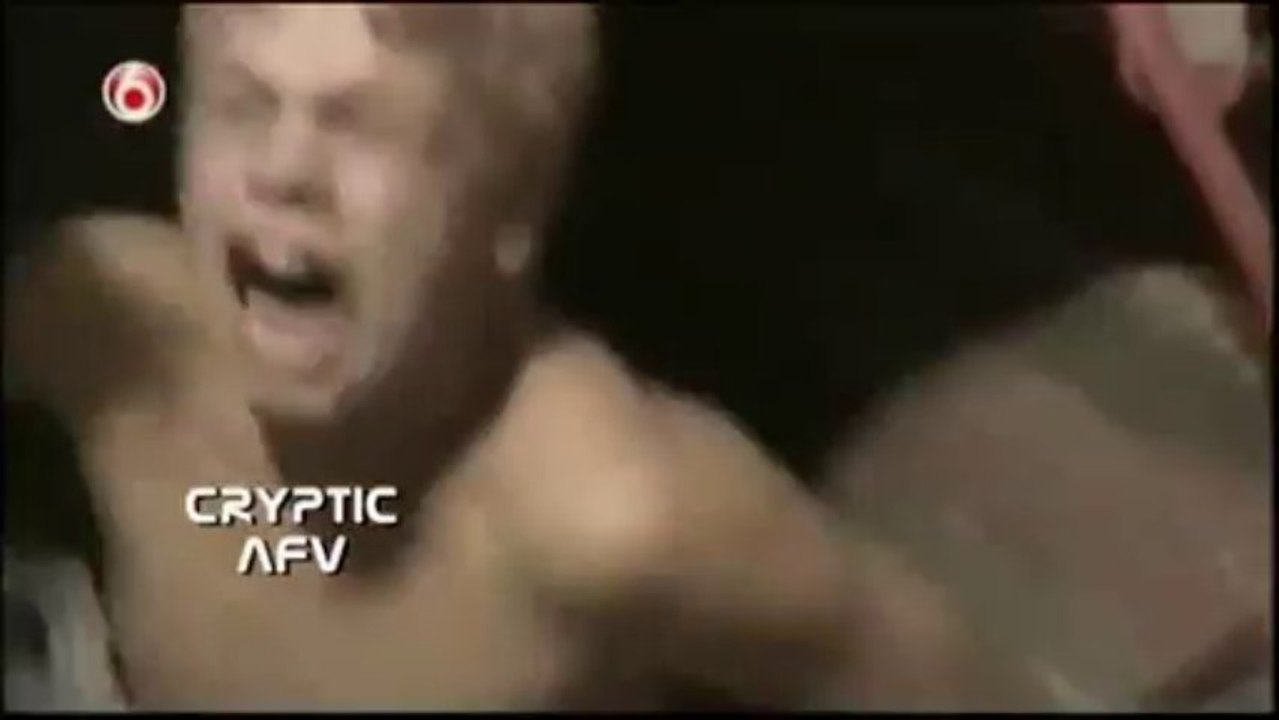 __100 scared people part 2 - Scary AFV Video Clips #35 - America's Funniest Home Videos part 782_clip39