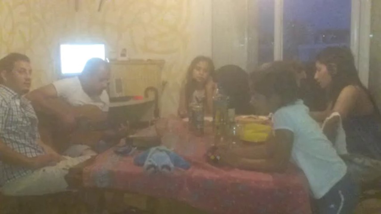 negraaaaaaaaaaaa