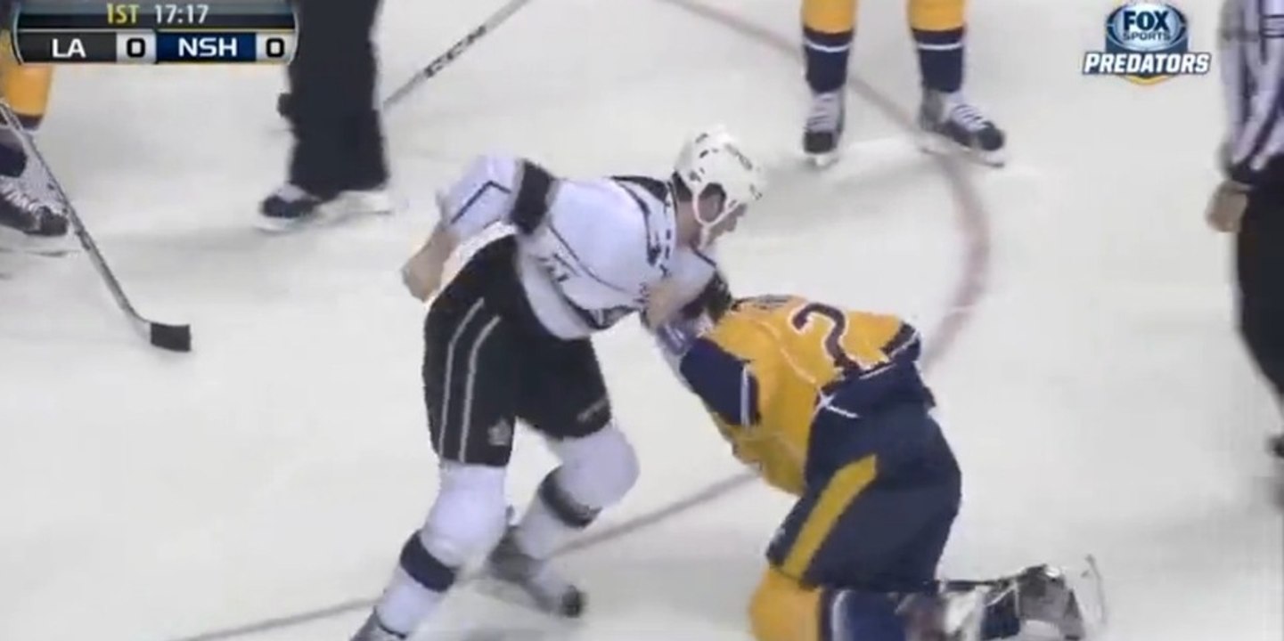 Hockey Fight Between Kyle Clifford & Matt Hendricks !!! Los Angeles Kings VS Nashville Predators