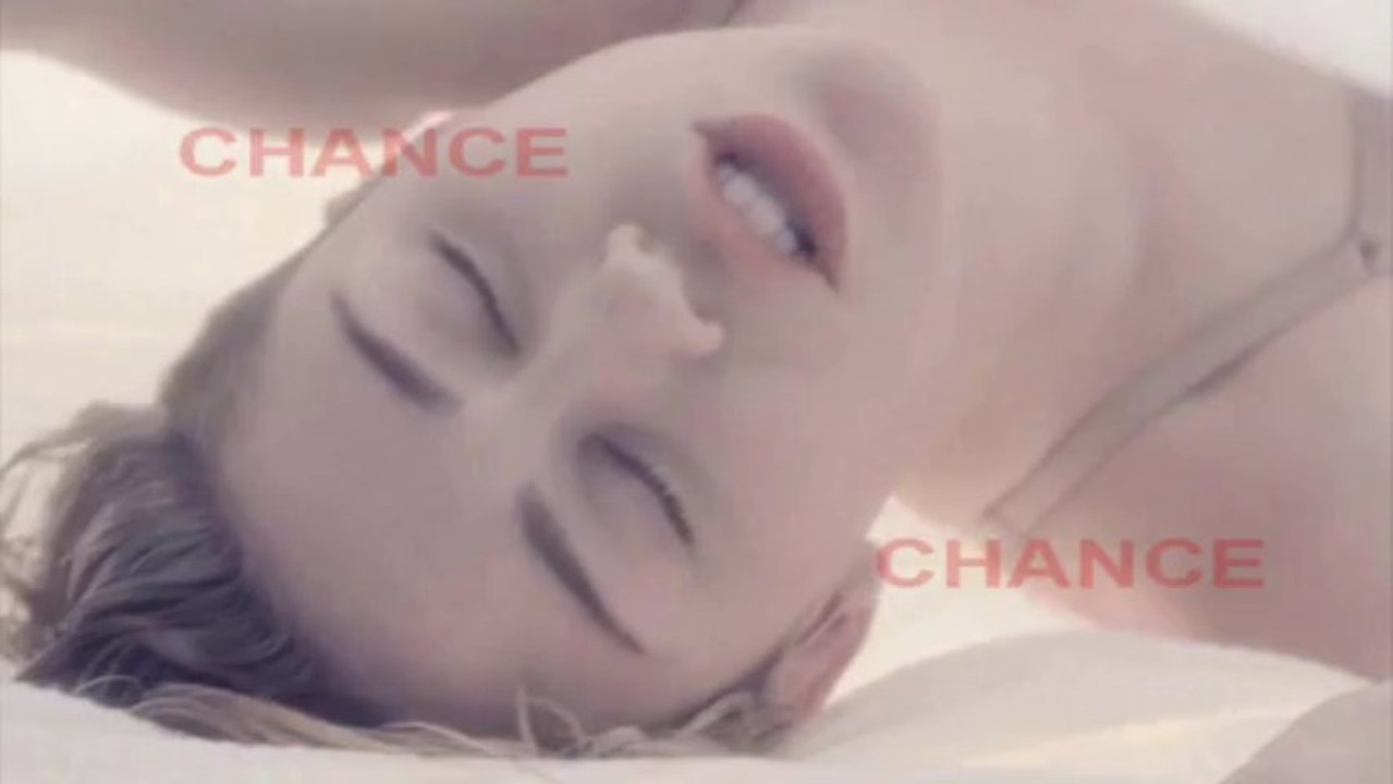 Miley Cyrus afirma que fuera del escenario es normal