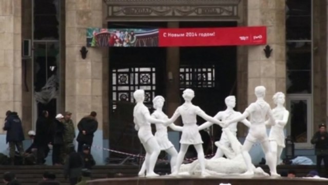 Russian authorities say death toll in railway bombing at least 14