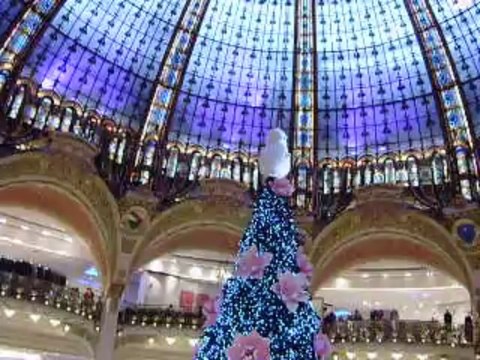 2011 Paris Galeries Lafayette / Sapin de Noël (vidéo 2)