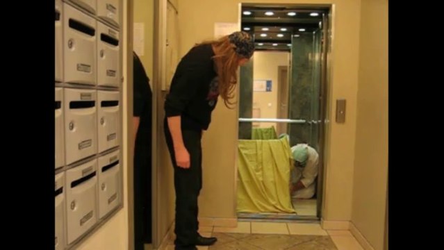 Parodie Ascenseurs Rémi Gaillard