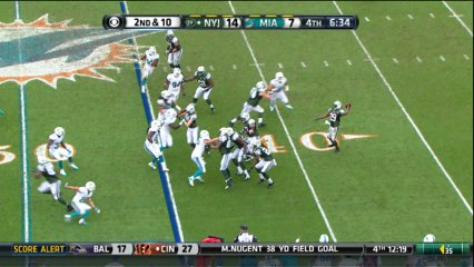 Bilal Powell throws to Cumberland