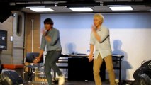 120718 Sukira Open Concert   Ryeowook  Sungmin dancing to SFS[1]